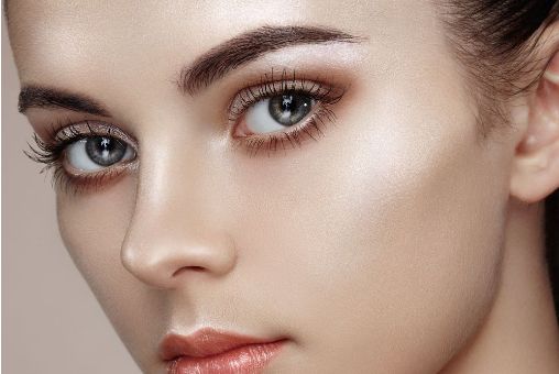 北京隆鼻專家解析：年度驚喜！熱血醫(yī)生臺上站，大家瘋狂熱捧！人氣新星舞臺盤點！