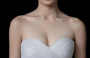 預(yù)約張冰潔醫(yī)生進行雙眼皮手術(shù)與開眼角的難度來自何處？鑒賞fox改良法下的雙眼皮+開眼角術(shù)！