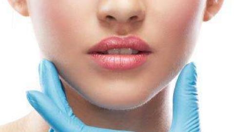 青島優(yōu)質(zhì)雙眼皮醫(yī)師揭秘：實力引爆口碑競爭！