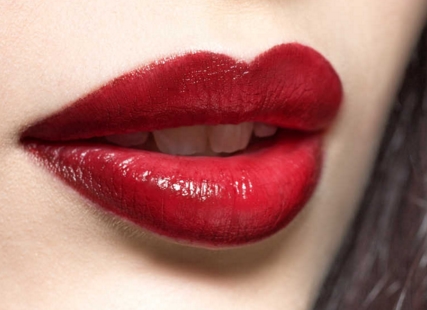 鄭大第一附屬醫(yī)院豐胸手術(shù)費用高不高？有沒有詳細(xì)的價格明細(xì)表和真實的醫(yī)院點評？