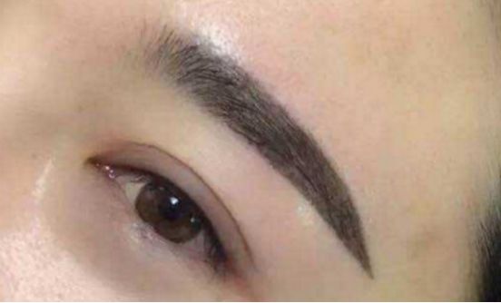 南京整形界的領(lǐng)航者，探尋最佳隆胸醫(yī)院