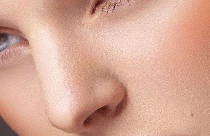 重慶百達麗醫(yī)療美容門診部的聲譽如何？黃偉光醫(yī)生的履歷及患者手術(shù)后的影響評價回顧