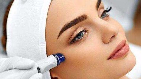 哈爾濱雙眼皮整形醫(yī)院推薦！公私兩立都有選擇余地