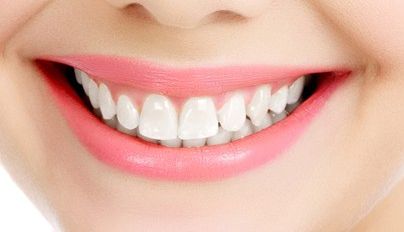 王連召使用獨特技術(shù)實現(xiàn)祛痘，驚嘆于其療效