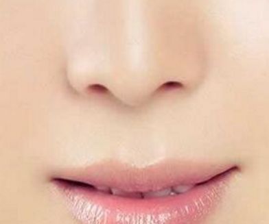 上海九院推薦哪位專家進行顴骨內推？韋敏醫(yī)生的信譽可靠嗎？