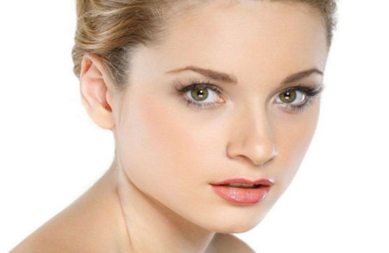 找尋雙眼皮專家時(shí)應(yīng)關(guān)注的一位醫(yī)生