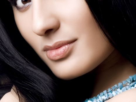 長沙愛思特吳蒙：專業(yè)醫(yī)生助你實(shí)現(xiàn)完美鼻子!