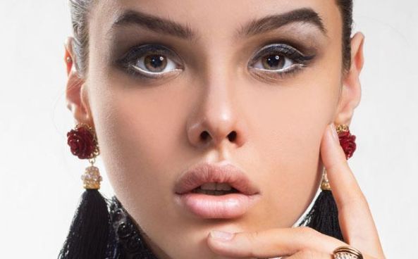 馮曉玲師傅私密整形手術(shù)效果揭秘，真人術(shù)后體驗分享！