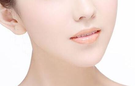 韓國(guó)ohkims整形外科醫(yī)院真的靠譜嗎？他們更新的隆鼻案例是否令人滿意？