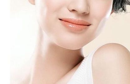 楊亞益的雙眼皮改變經(jīng)歷：看看他是如何達到完美效果的