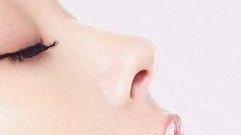 昆明豐胸吸脂整形專(zhuān)科醫(yī)院排行榜，絕佳技術(shù)受贊美！至美審美始終陪伴，介紹醫(yī)院細(xì)膩資訊。