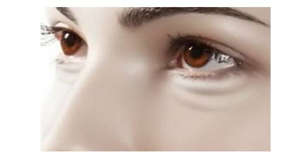 揭秘國內(nèi)頂尖的眼科醫(yī)生！這份十大眼整形專家名單將讓你大開眼界！