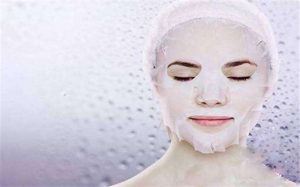 專業(yè)才錦醫(yī)生手術(shù)技巧解析，結(jié)合案例圖片展示隆胸術(shù)在恢復(fù)中的完美效果