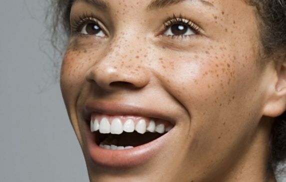 楊明勇：成都頂級整形醫(yī)生呈現(xiàn)神奇魅力，玻尿酸面部填充效果矚目