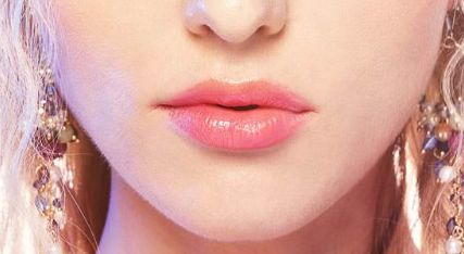 曹孟君受益醫(yī)生點評，貼近真人案例圖揭秘吸脂果效果