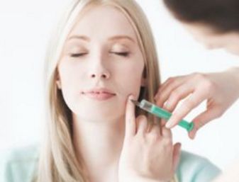 國內(nèi)具有豐富雙眼皮修復經(jīng)驗的頂尖專家 鄒大龍、王振軍、楊榮華懷揣排名前十