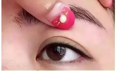 廣州哪位眼科醫(yī)生技術(shù)高？推薦馮光強、閆利鋒等醫(yī)生