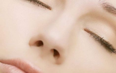 中山市2023年吸脂醫(yī)生綜合排名及費用情況揭秘！十大專家分析、真實案例詳解、價格清單大揭秘！