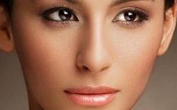 上海九院脂肪填充的專業(yè)醫(yī)生有多少？權(quán)威排行榜揭秘！