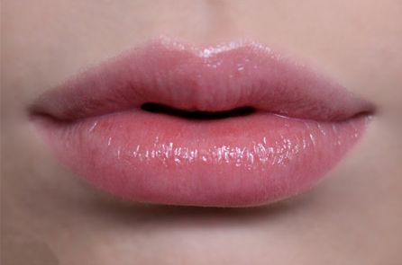 昆明麗都孟春麗的整形經(jīng)歷：恢復(fù)過(guò)程及專(zhuān)家介紹