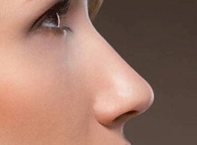 昆明頂級牙科醫(yī)院種植牙專家介紹及收費參考