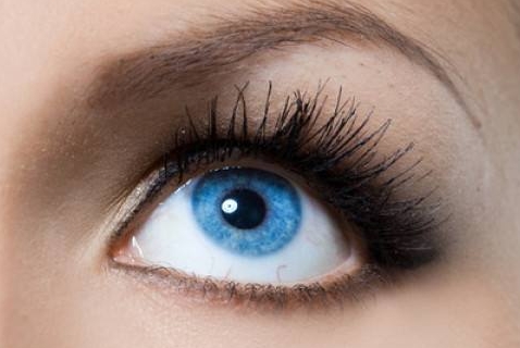 那些韓國女明星真的采用了強大的換臉技術嗎？她們都公開承認整容了嗎？