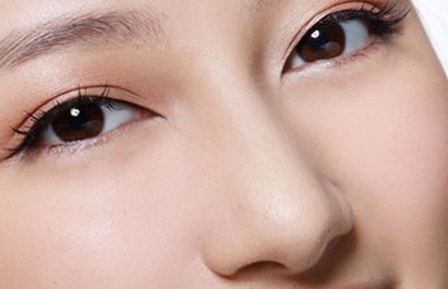 武漢地區(qū)哪家醫(yī)美?？朴锌诒啃蕾p吸脂術(shù)的專業(yè)團(tuán)隊(duì)帶您暢游！