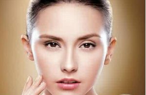 廈門哪家整形醫(yī)院做假體隆胸技術好？排行榜上實力強勁