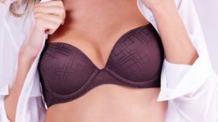 武漢協(xié)和馮曉玲醫(yī)生時刻表與綜合醫(yī)療資訊，以真實案例展現(xiàn)去眼袋手術(shù)成果