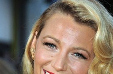 西安逆時光醫(yī)療美容醫(yī)院最新雙眼皮經驗分享