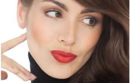 醫(yī)生親手幫您完成手術(shù)，專(zhuān)家分享醫(yī)療技術(shù)及隆胸案例分析