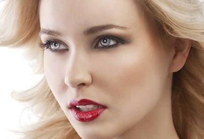 全面對比成都植發(fā)醫(yī)院評價，一對一解析：技術、實力與費用擊敗對手！