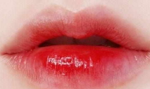 選擇適宜的材料，哪種素材適合假體隆鼻手術(shù)？