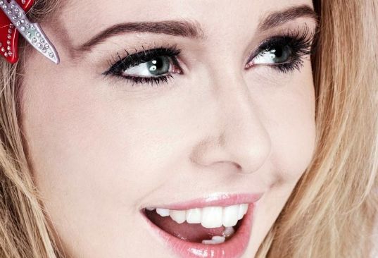 裴柄萬(wàn)如何讓你的雙眼皮更完美？南京專業(yè)醫(yī)生案例與費(fèi)用揭曉！