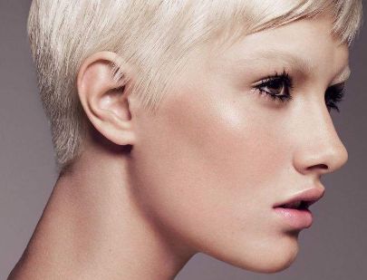 蓉城隆胸專家推薦，成都假體隆胸名醫(yī)魏江山、魏家賓贊譽(yù)有加，提前預(yù)約品質(zhì)醫(yī)療服務(wù)！