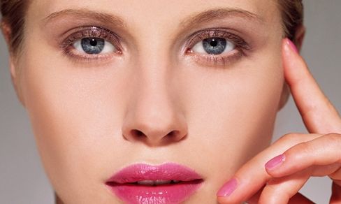 北京隆鼻哪位醫(yī)生口碑好？價格咋樣？韓興斌vs趙志偉權(quán)威比較，附價格清單為參考