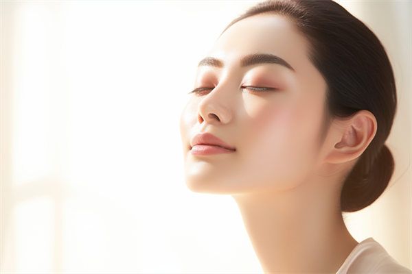 杭州整形隆鼻醫(yī)院選擇指南：藝星、美萊、連天美誰更勝一籌？