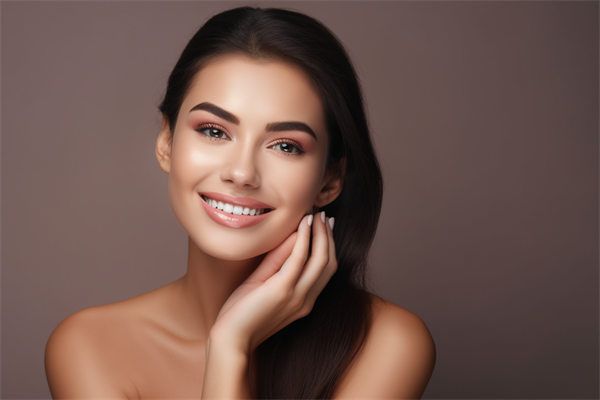 昆明雙眼皮修復(fù)價(jià)格大揭秘