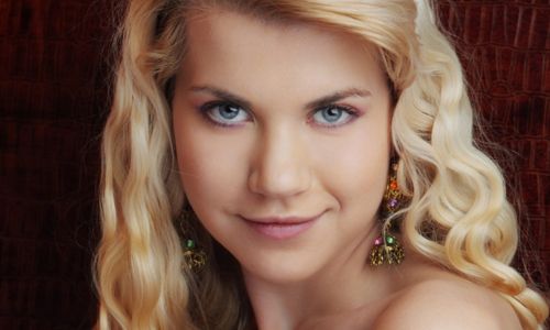 南京中大醫(yī)院整形美容：專(zhuān)家團(tuán)隊(duì)、技術(shù)優(yōu)勢(shì)、價(jià)格參考