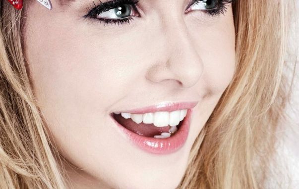 成都2024年三甲醫(yī)院脂肪填充?？泼麊喂? style=