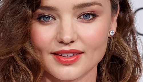 新疆伊麗莎白整容醫(yī)院歡迎您！詳細(xì)了解地址、電話、醫(yī)療實(shí)力及專家團(tuán)隊(duì)