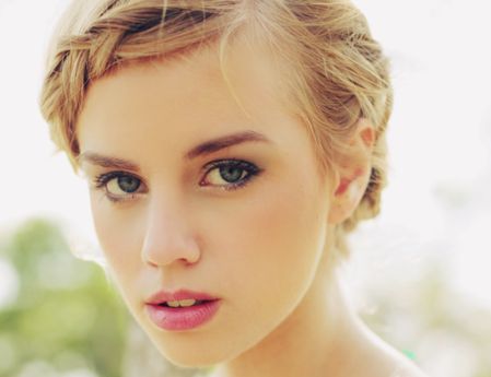 上海第九人民醫(yī)院眼袋去哪個(gè)醫(yī)生好？費(fèi)用如何？丁偉醫(yī)生評(píng)價(jià)分享