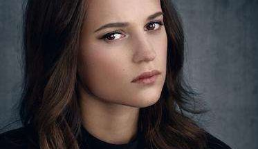 軍訓(xùn)后的肌膚恢復(fù)，6步驟助你輕松美白！