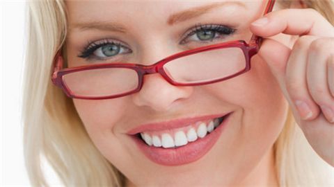 青島市有哪些專業(yè)可信的植發(fā)醫(yī)院？有大連醫(yī)院、山東醫(yī)院和協(xié)和醫(yī)院等名聲不錯的！