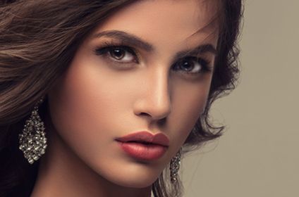 去重慶做曼托假體隆胸，選擇張梅醫(yī)生還是徐鐸院長？