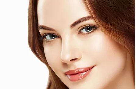 杭州歪斜假體下巴修復指南：修復技巧和醫(yī)院選擇