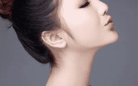 隆鼻手術(shù)后面部發(fā)紅：原因及應(yīng)對方法，你需要了解！