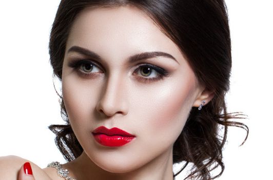 青島雅美匯醫(yī)療美容門診部的醫(yī)生和服務(wù)如何？