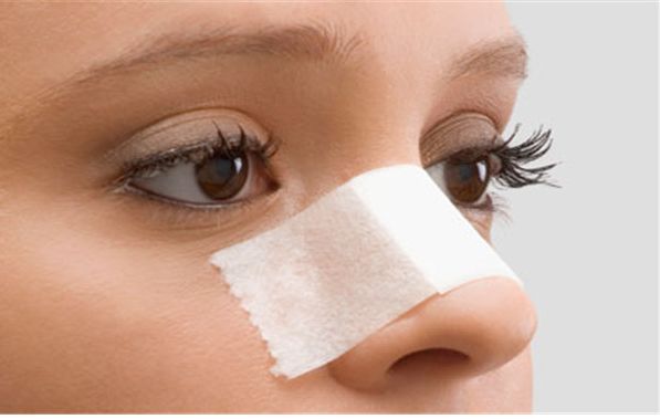 揭秘唐新輝隆胸的秘密：技術(shù)優(yōu)勢(shì)、成功案例，價(jià)格一次看清