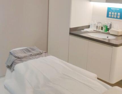 撫順何英杰醫(yī)療美容診所